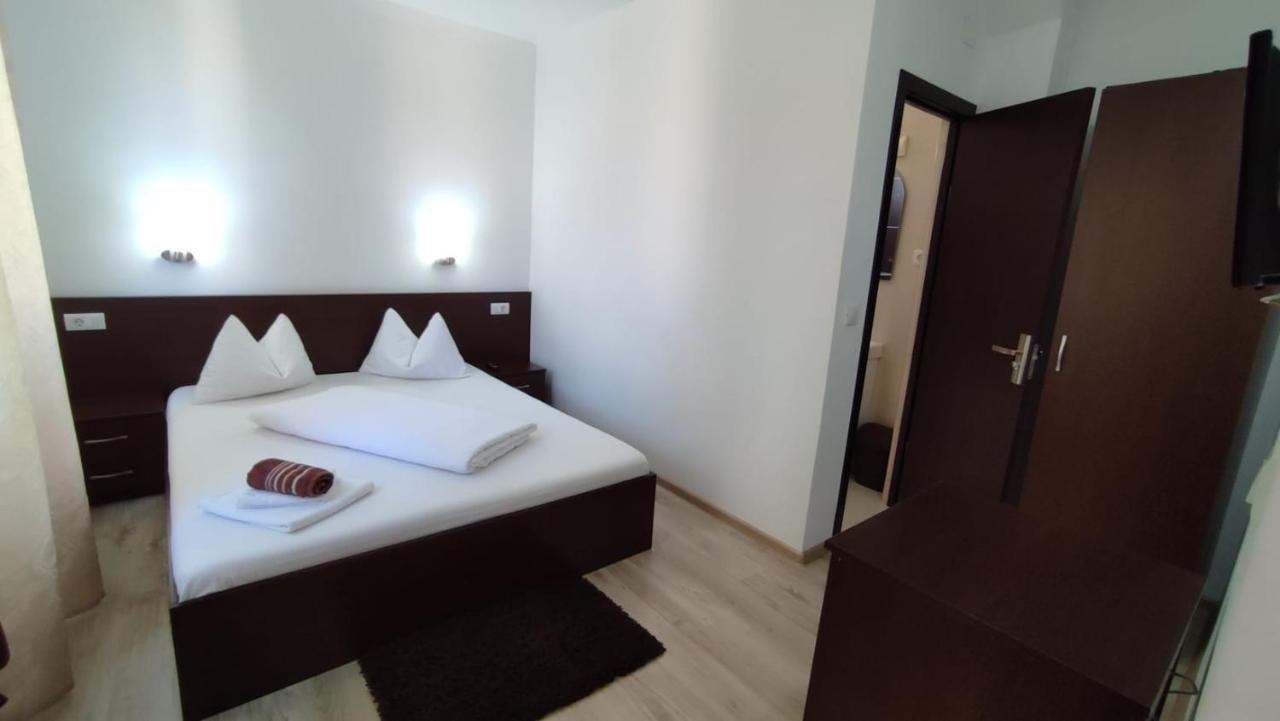 Casa Laur Hotel Băile Felix Екстериор снимка