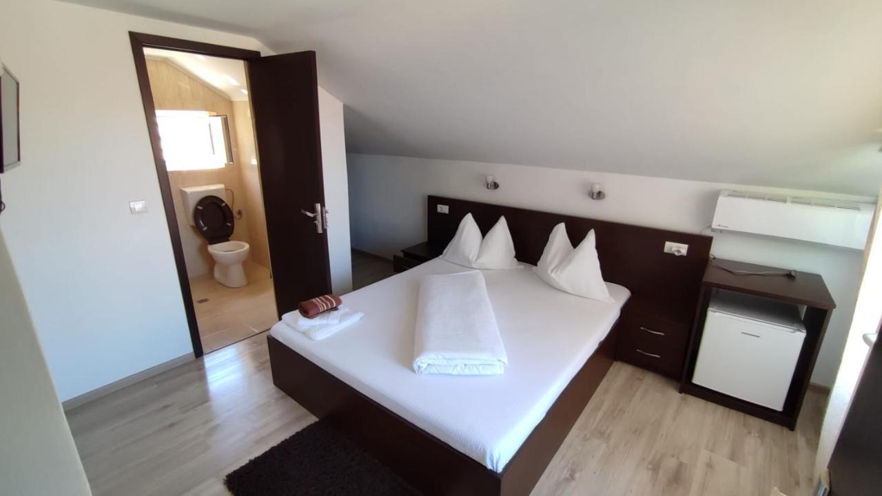Casa Laur Hotel Băile Felix Екстериор снимка